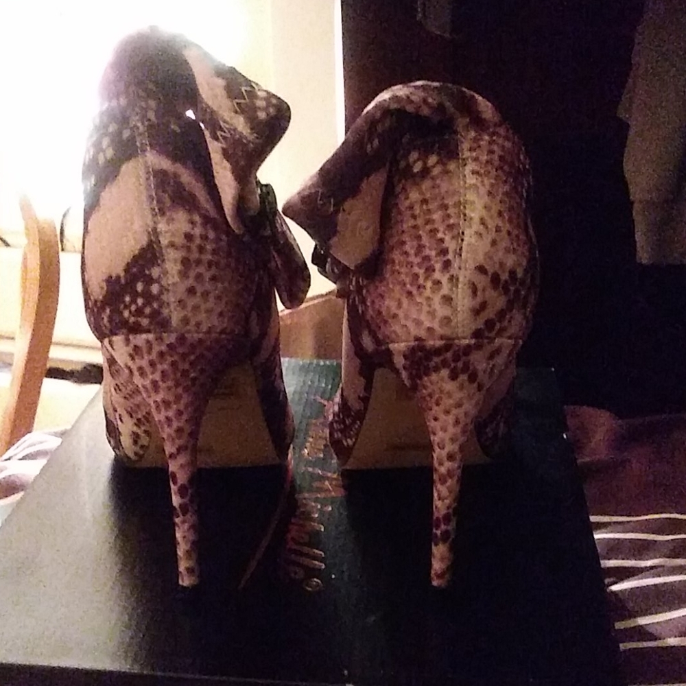 Snake booties - Picture 2 of 4